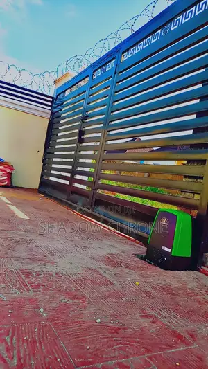 Photo - Smart Automatic Sliding Gate Opener