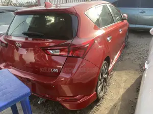 Scion iM Base 2016 Red