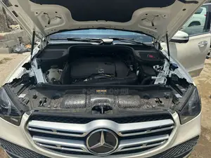 Mercedes-Benz GLE-Class 2019 White