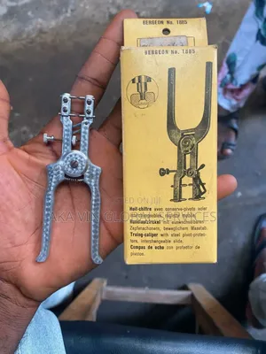 Bergeon 1885 Truing-Caliper With Steel Pivot-Protectors,