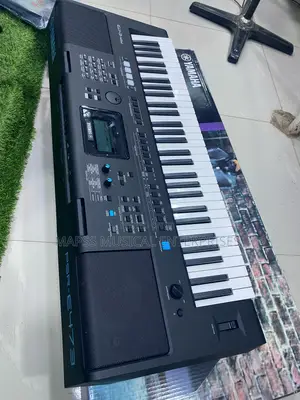 Yamaha PSR-E473, a 61-Key Portable Keyboard