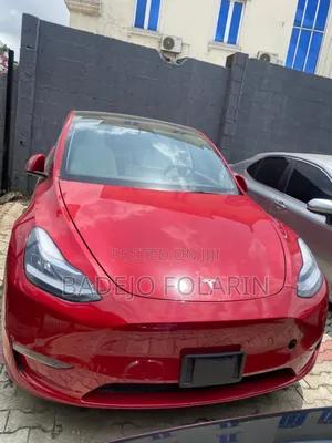 Tesla Model 3 75D kWh Long Range 2022 Red