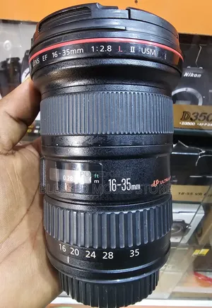 Conon Lens 16-35 F2.8 Ll