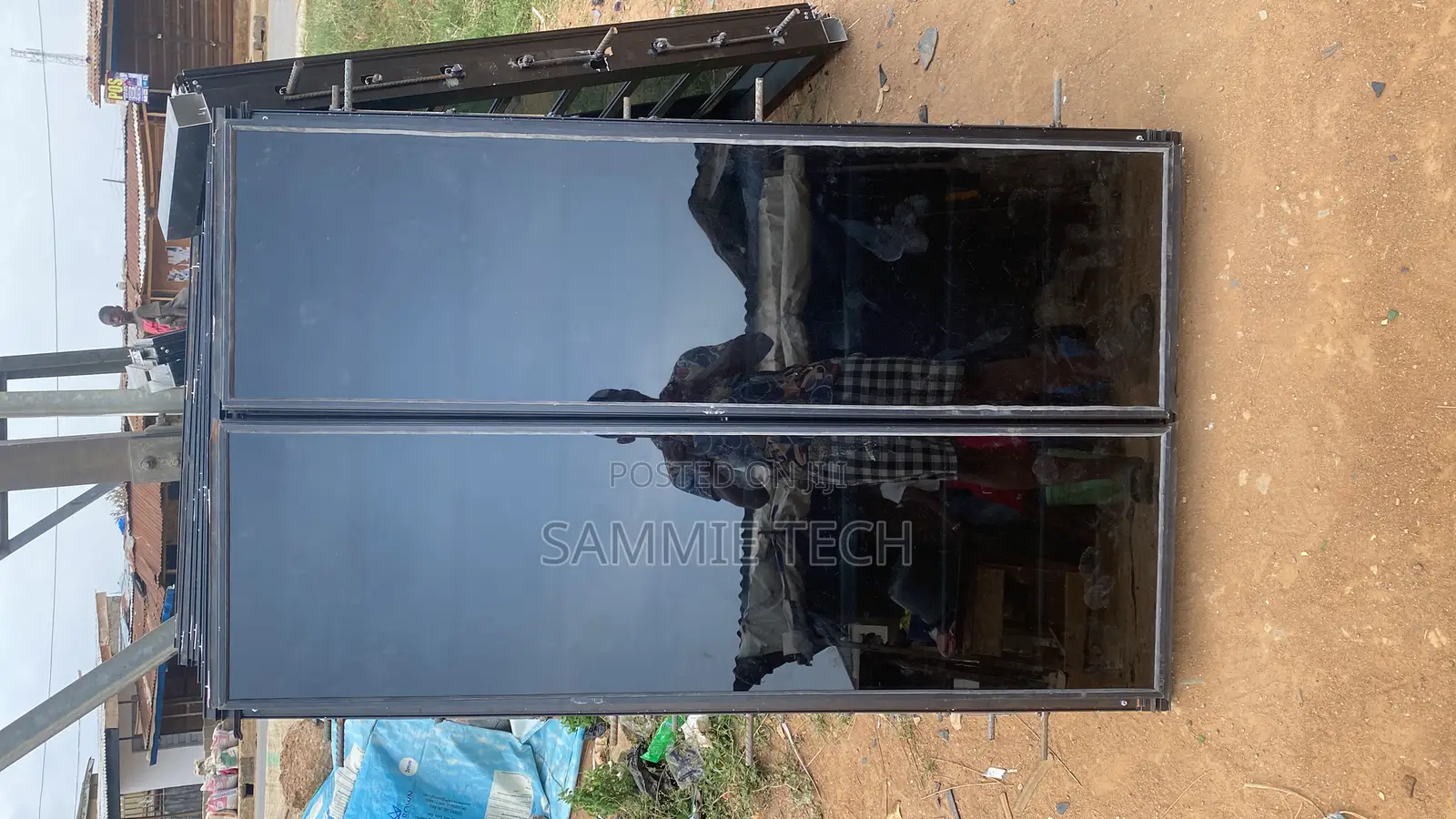 Framless Window With Inner Buglaries and Inner Net