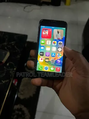 Photo - Apple iPhone 8 64 GB Gray