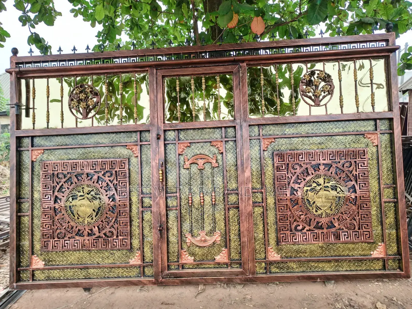 Unique Slide Gate Design for Your Home