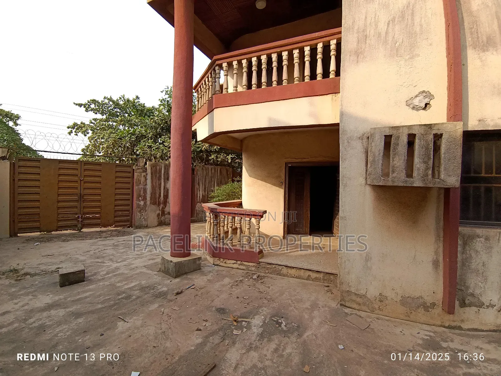 5bdrm Duplex in Gowon Estate, Ipaja Road for sale