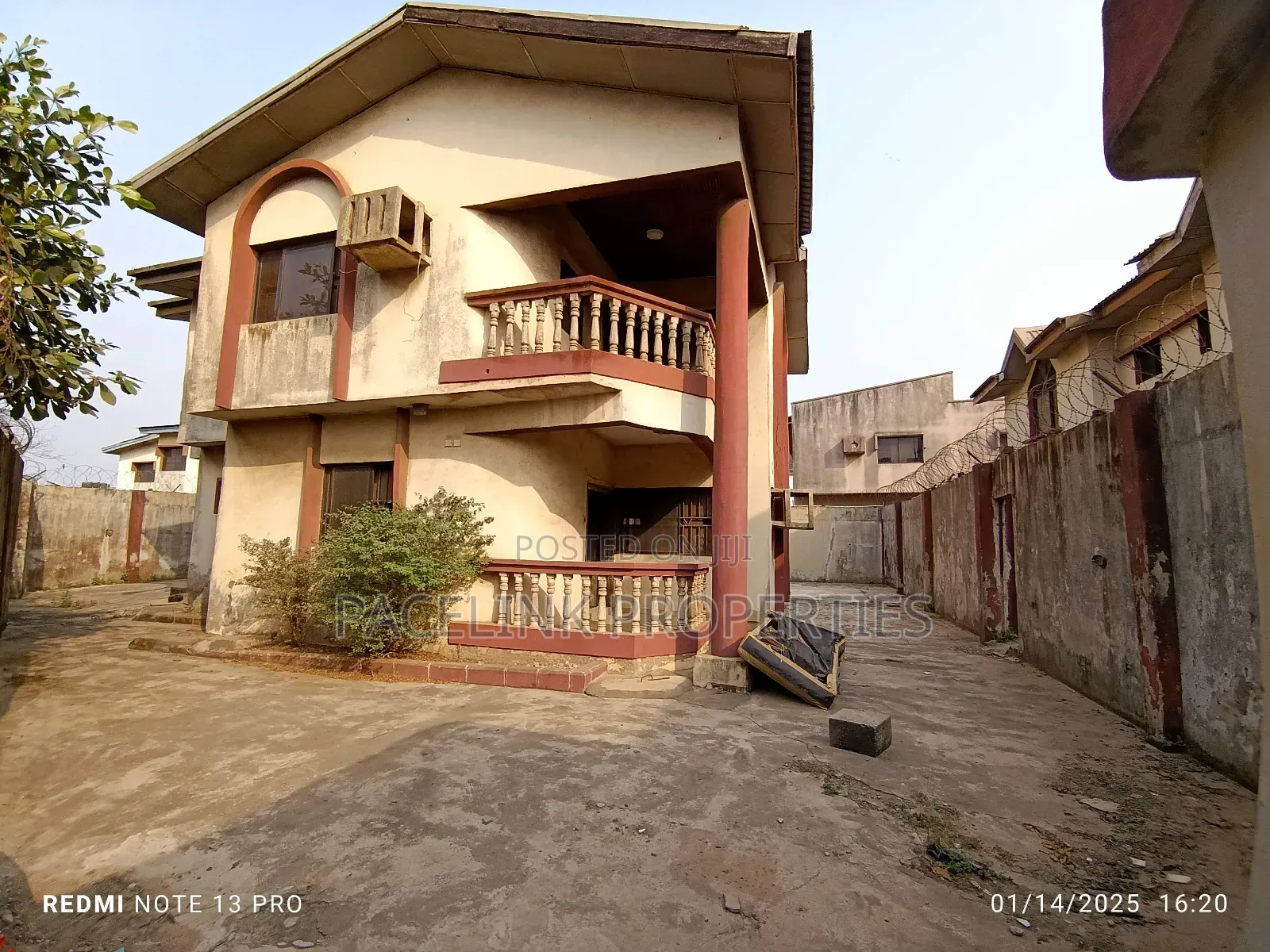 5bdrm Duplex in Gowon Estate, Ipaja Road for sale