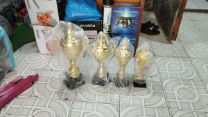 4 Sizes Trophy