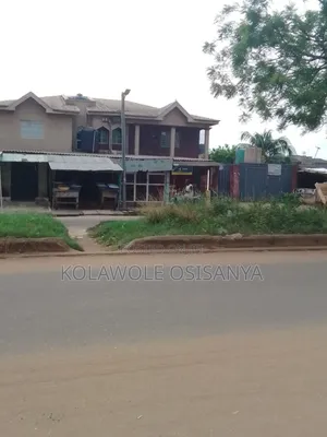 Photo - 4bdrm Duplex in Abesan for sale