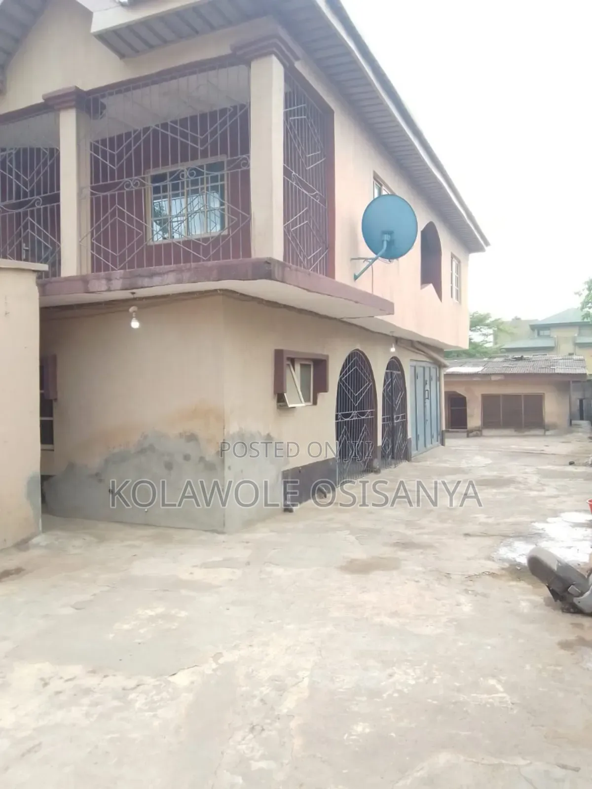 4bdrm Duplex in Abesan for sale