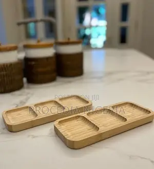 3-Grid Rectangular Wooden Snack Tray