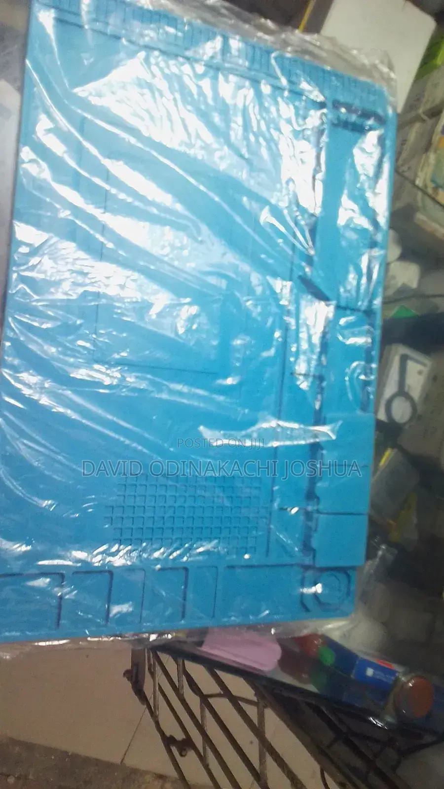 Magnetic Silicone Repair Mat for Phones