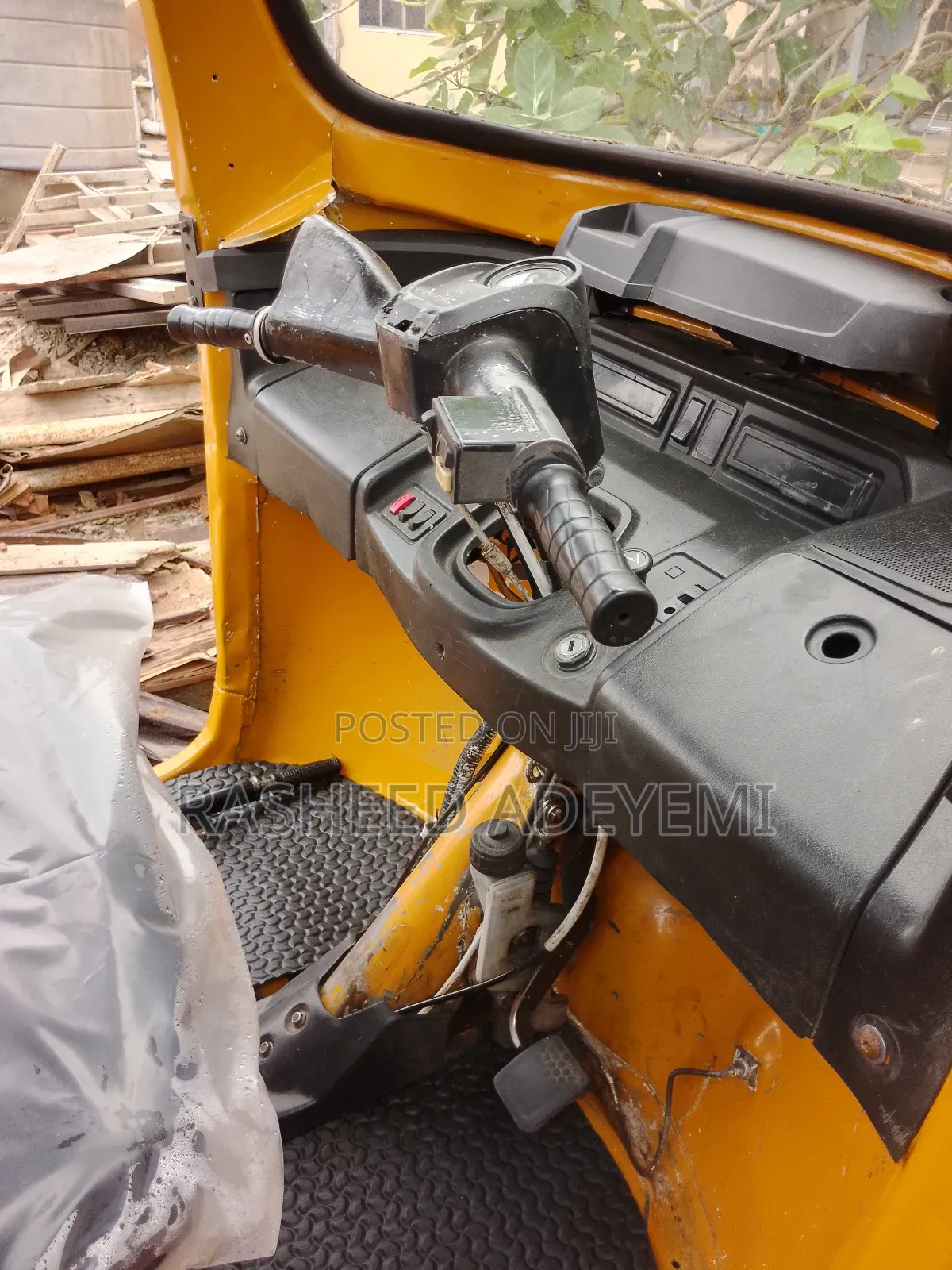 TVS Apache 180 RTR 2024