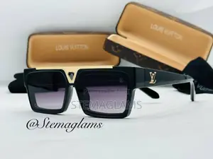Louis Vuitton Square Large Fashionable Frame Glasses