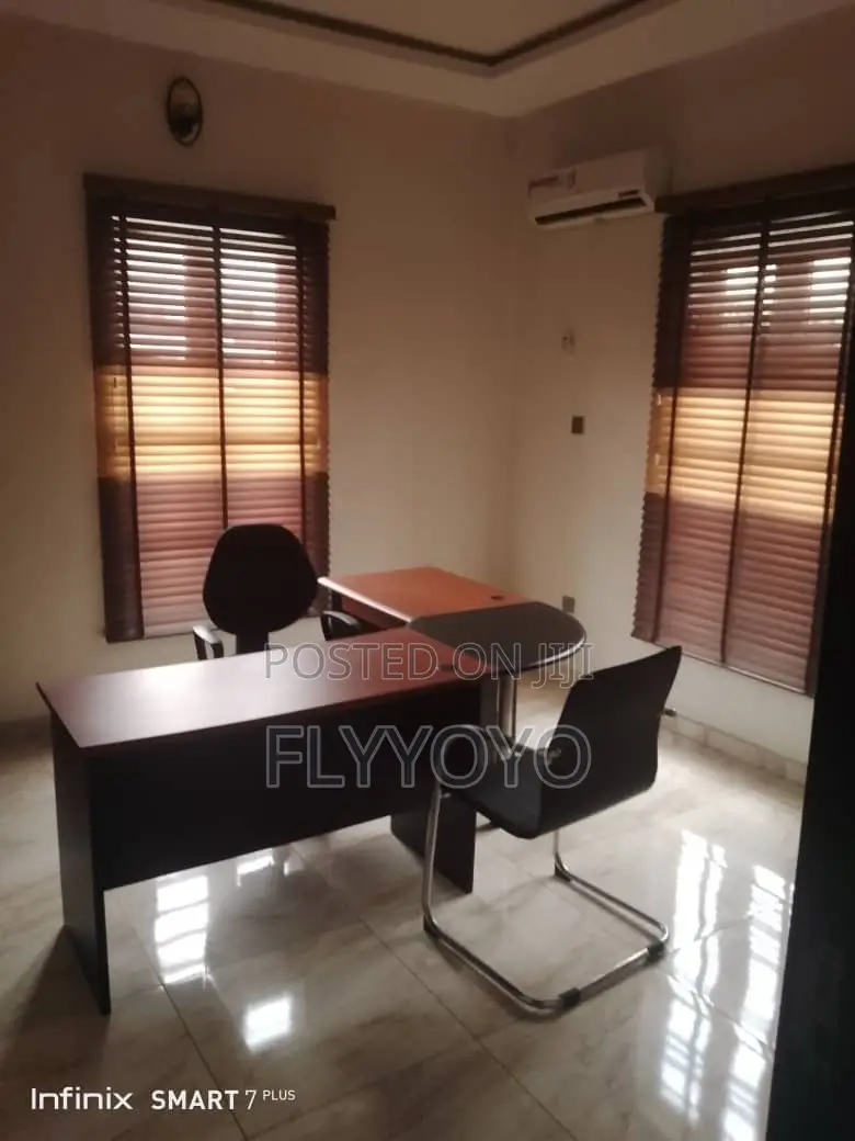 Shared Office Space to Let