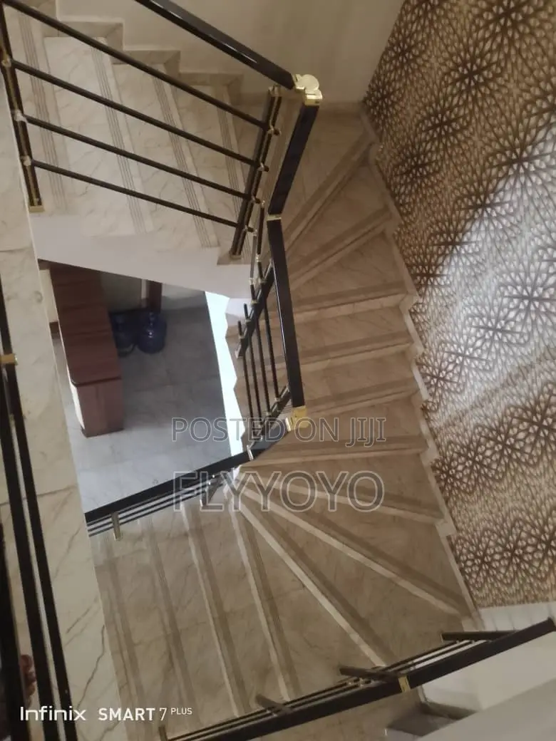 Shared Office Space to Let