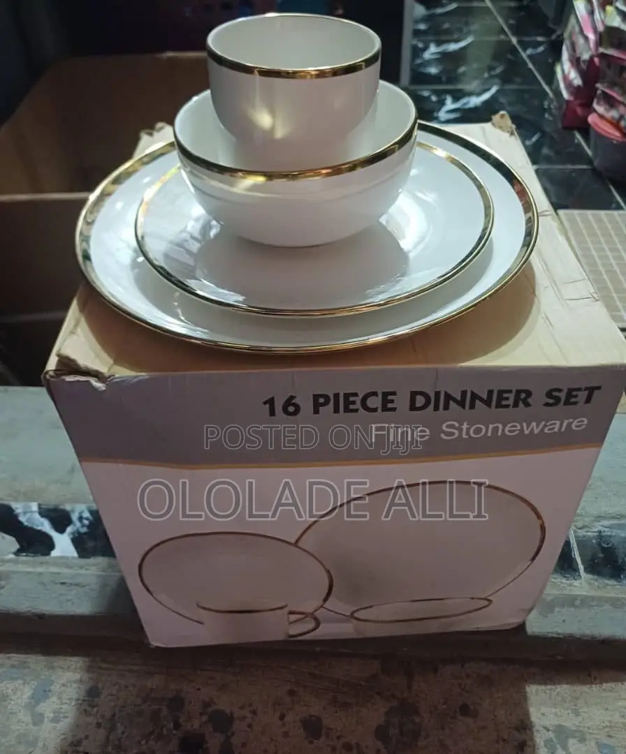 16 Pieces Stoneware Dinner Sets