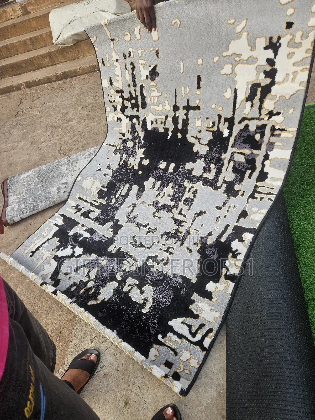 4 by 6 Designers Center Rug