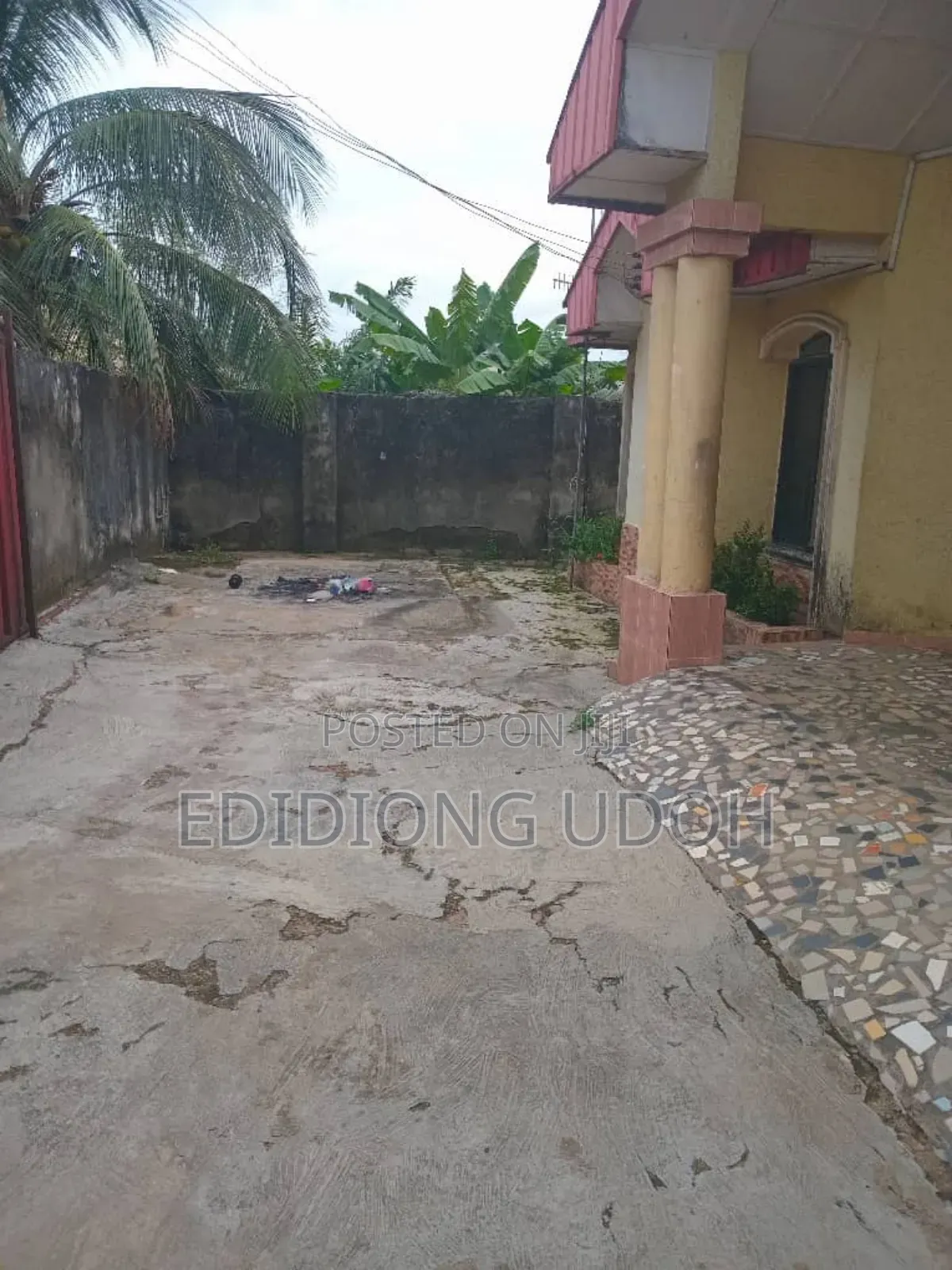 4bdrm Bungalow in Ekpri Nsukara Off for sale
