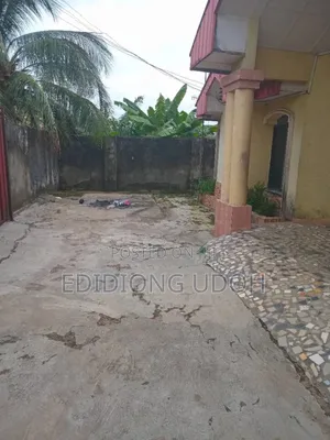 4bdrm Bungalow in Ekpri Nsukara Off for sale