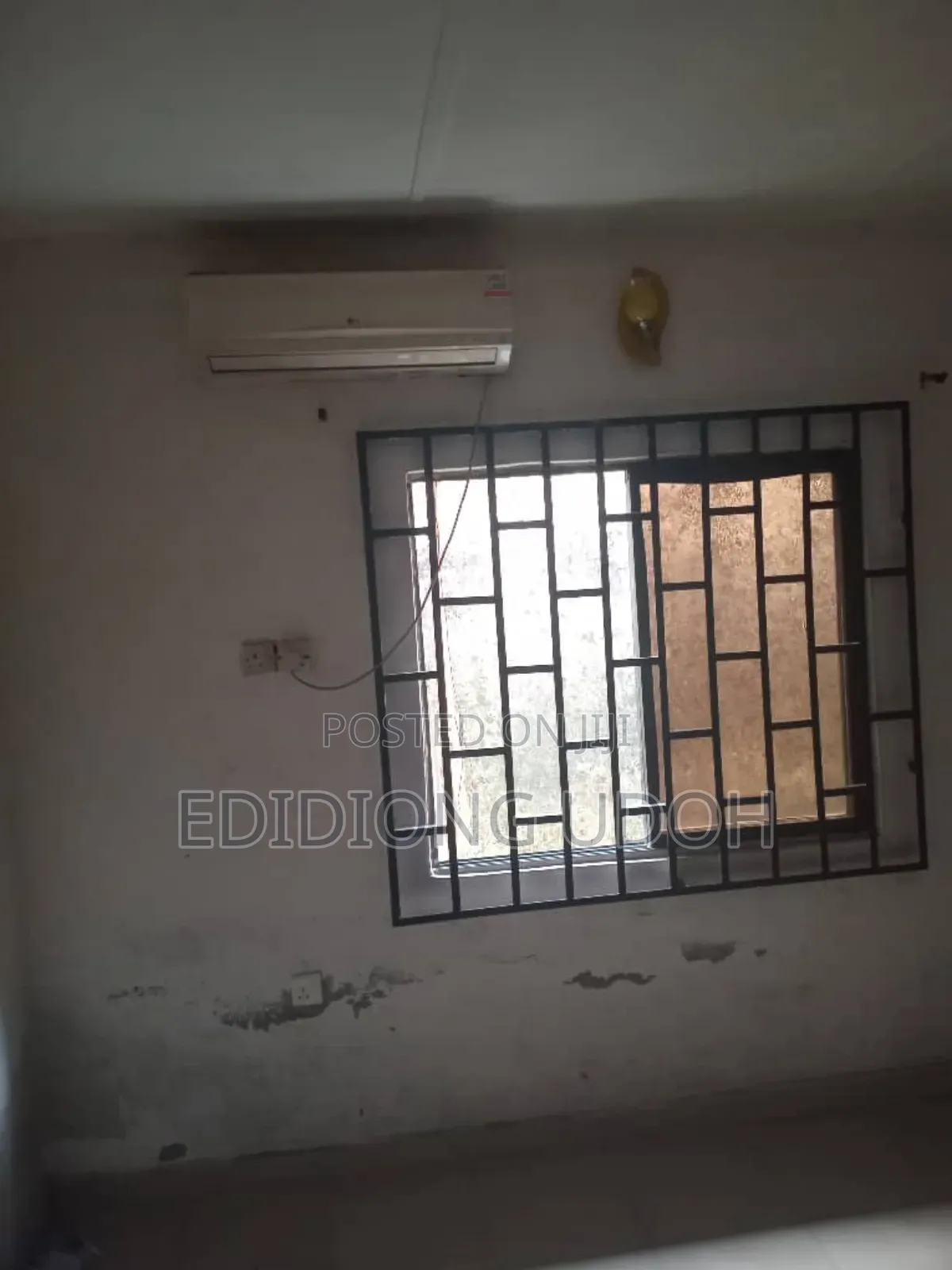 4bdrm Bungalow in Ekpri Nsukara Off for sale