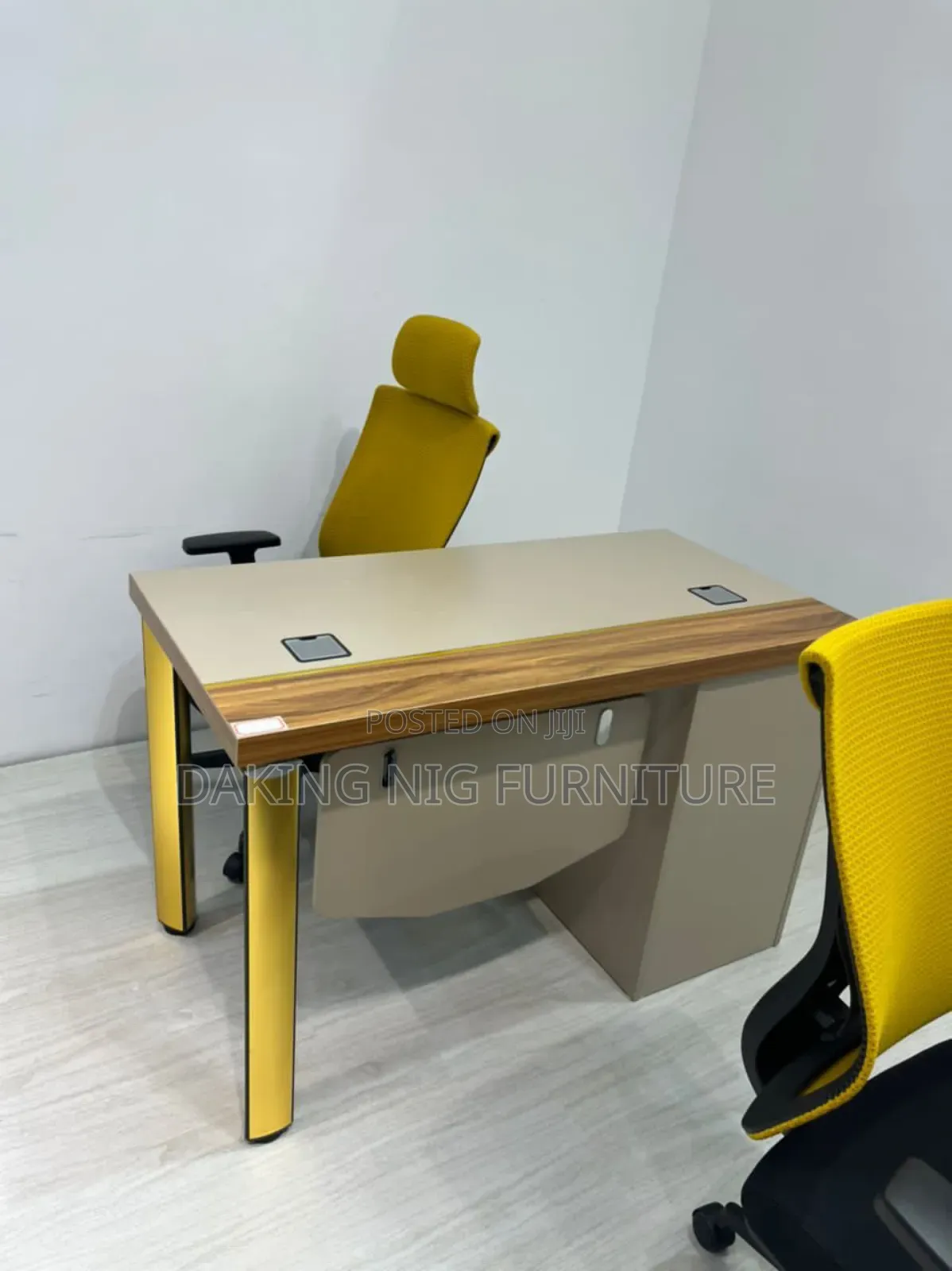 Gold Design Table 1.2