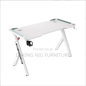 High Quality Studio Table With Changing Lights