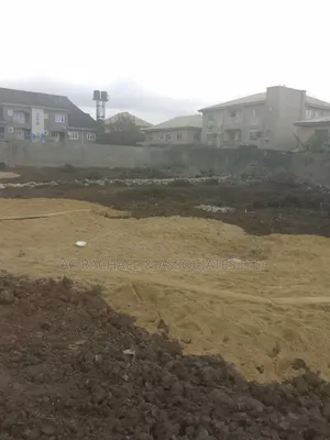 4plots of Dry Land for Sale