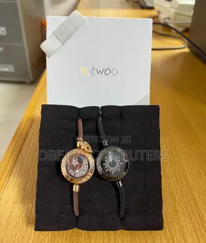 Photo - Totwoo Long Distance Love Touch Bracelets for Couples