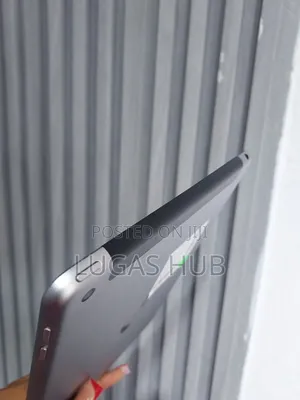 Apple iPad 5 (2022) 128 GB Silver