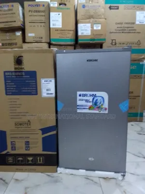 93l Compact Refrigerator – Ideal for Small Living Spaces