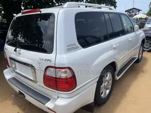 Lexus LX 470 AWD 2005 White