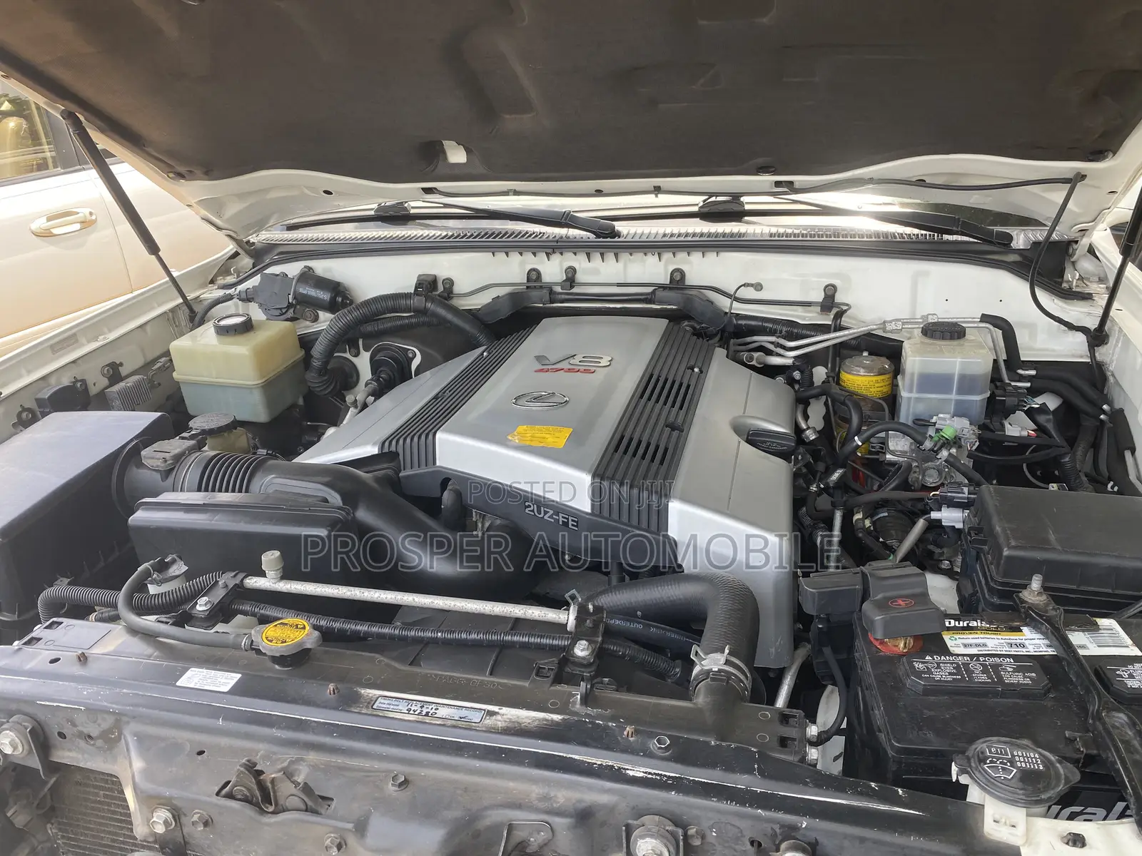 Lexus LX 470 AWD 2005 White