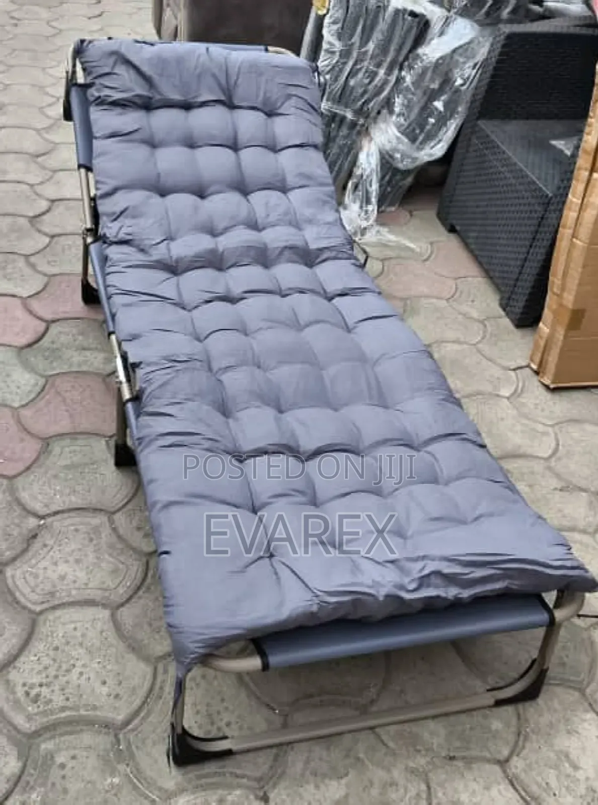 Mobile Foldable Relaxing Bed