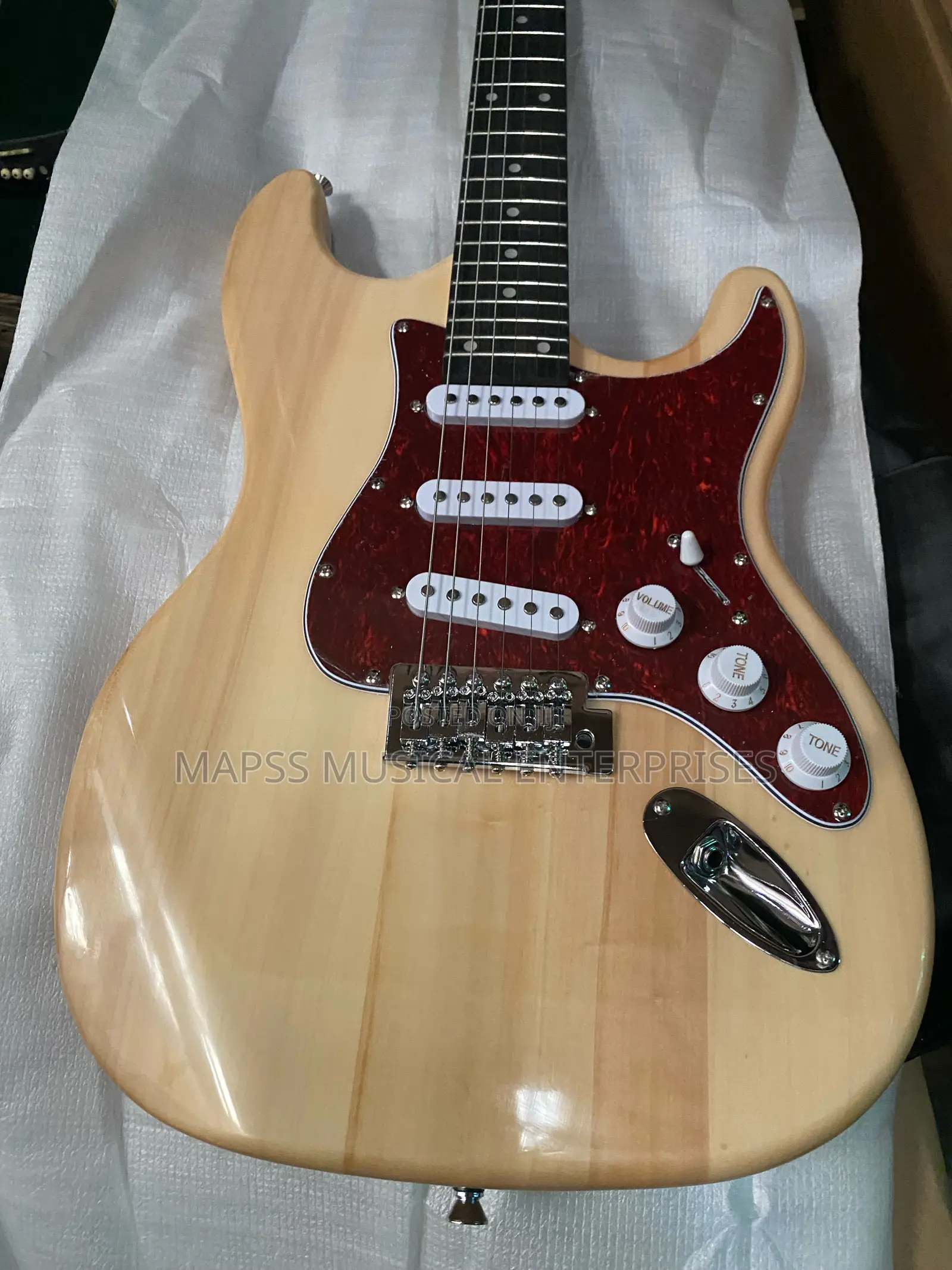 Fender Squier Stratocaster Electric Guitar