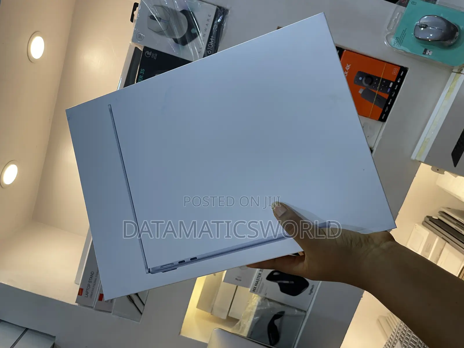 New Laptop Apple MacBook Air 16GB Apple M4 SSD 512GB