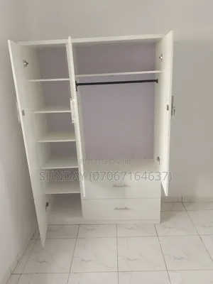 Photo - 6ft X 4ft Wardrobe (Off-White Color)