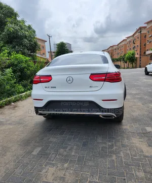 Mercedes-Benz GLC-Class 2019 White