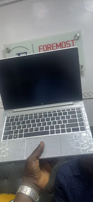 Laptop HP ProBook 440 G8 8GB Intel Core I5 SSD 256GB