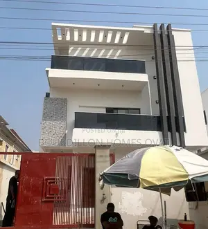 5bdrm Duplex in Ologolo for sale