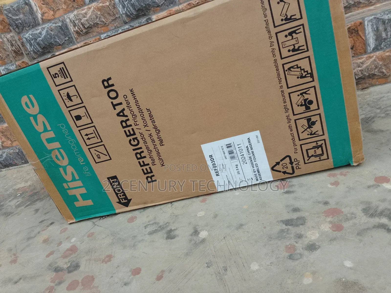 Space-Saving Efficient:Hisense Refrigerator Ref093dr 90l