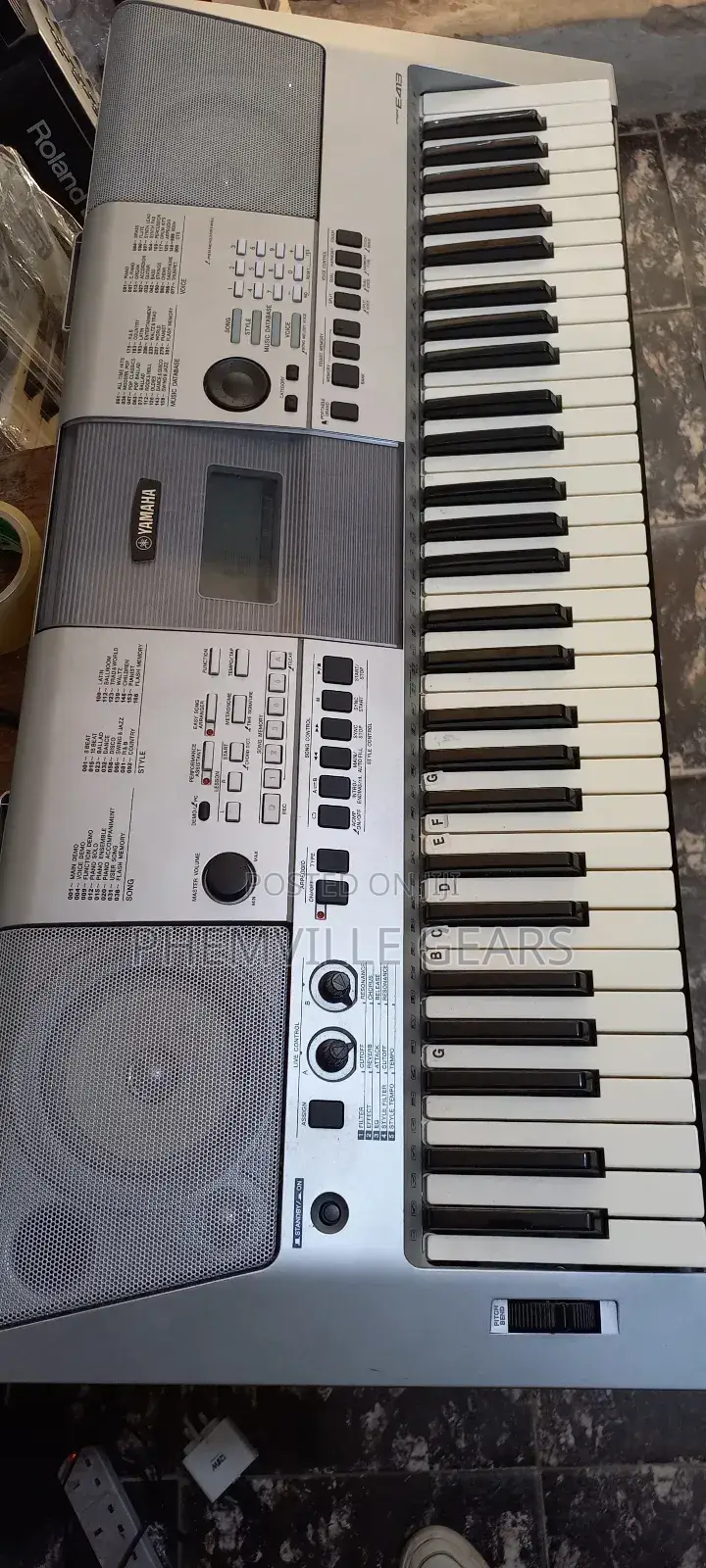 Psr E413  Uk Used Keyboard.