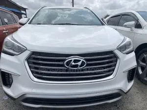 Hyundai Santa Fe Limited Ultimate AWD 2018 White