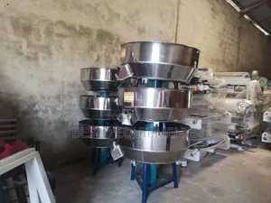 Raw Material Mixer Extruder Raw Material Mixer