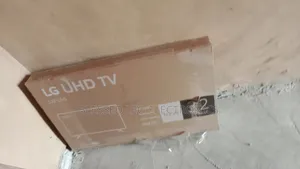 32 Inches Uhd Android Tv