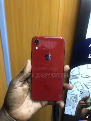 Apple iPhone XR 64 GB Red