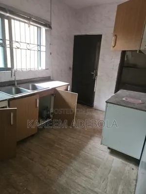 4bdrm Duplex in Magodo Ph2 Shangisha for rent