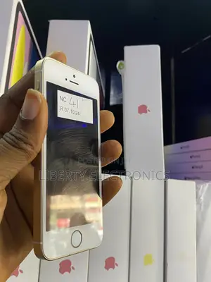 Apple iPhone SE 32 GB Gold