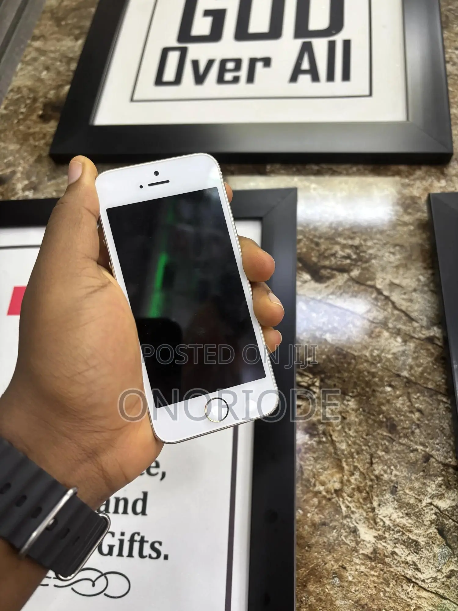 Apple iPhone 5s 32 GB Gray